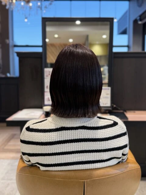 ボブと落ち着いたピンクカラーで艶カラー提案◎品良く華やぐ髪へ