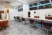 ヘアカラーPLUS八千代台店 千葉県八千代市、八千代台駅の美容師 の美容師 求人、募集 ヘアカラー専門店