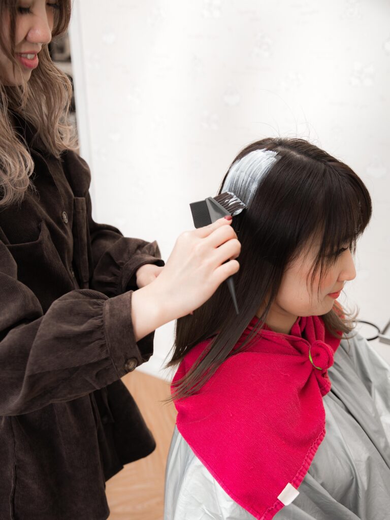 千葉県の美容室Wiz インターンシップ カラー塗布実習