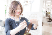 美容学校新卒 トリートメント・カラー理論など｜千葉県の美容室Wiz　美容師求人・募集・新卒採用