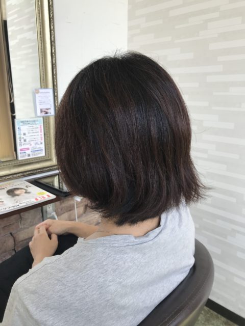 切りっぱなしボブ やわらかインナーカラー 美容室wiz 美容院 ヘアサロン