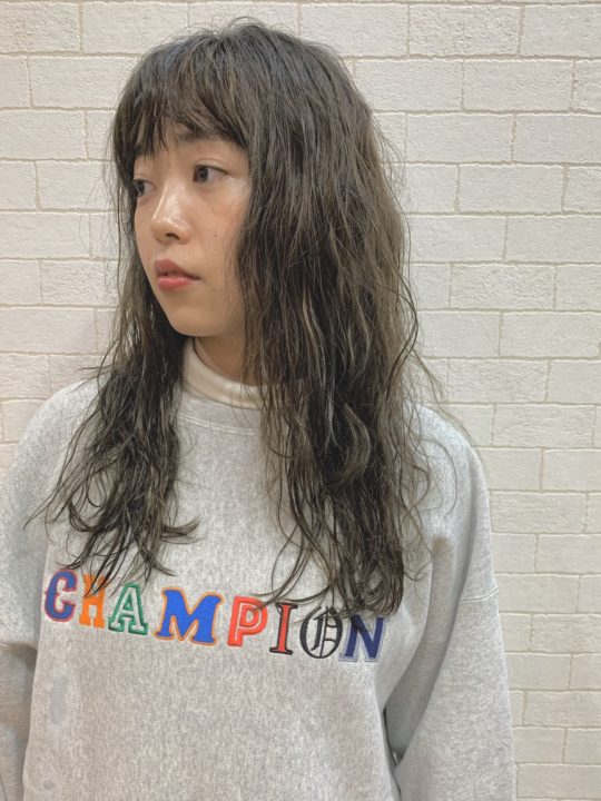 girlsperm・ふわふわ流行りパーマ・強めロング 美容室Wiz（美容院・ヘアサロン）