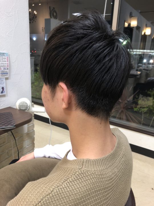 アイロンで簡単パーマ風マッシュカット 美容室wiz 美容院 ヘアサロン アイロンで簡単パーマ風マッシュカット 美容室wiz 美容院 ヘアサロン