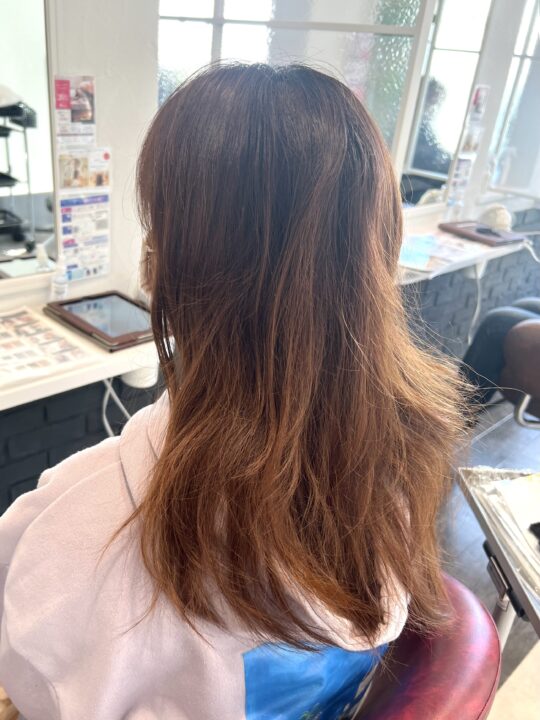 大人女性に人気の白髪ぼかしハイライトミルクティーカラー 美容室wiz 美容院 ヘアサロン