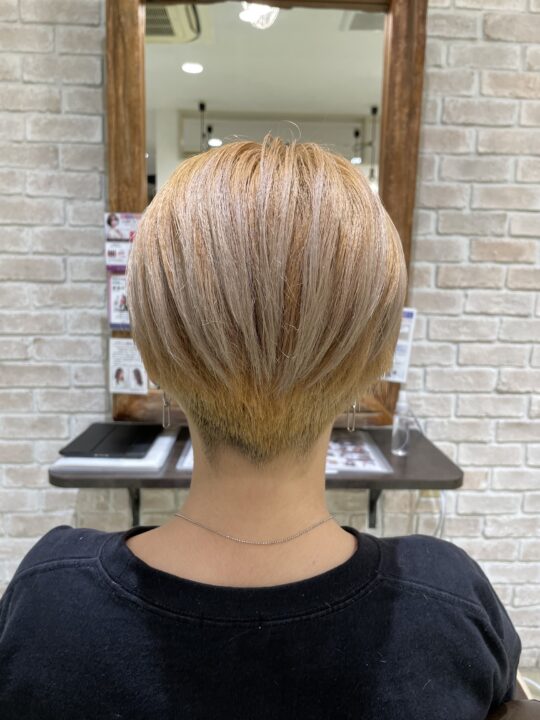 刈り上げショートボブ 美容室wiz 美容院 ヘアサロン