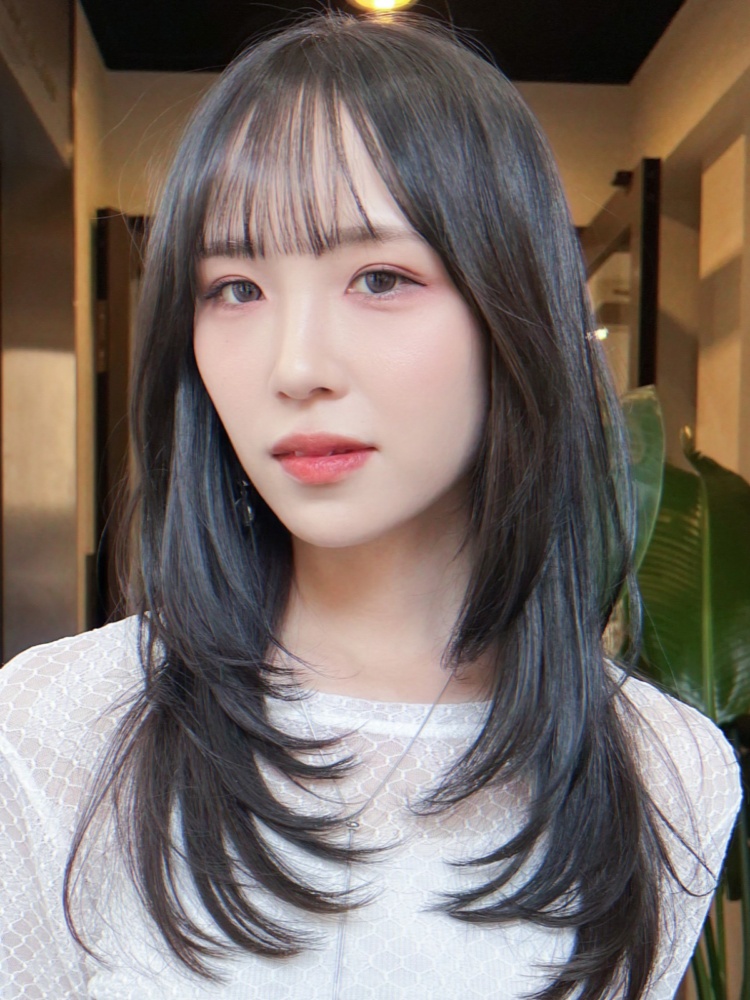 シースルーバング徹底ガイド｜長さ別・顔型別・芸能人スタイルも紹介！シースルーバング×ハッシュカット